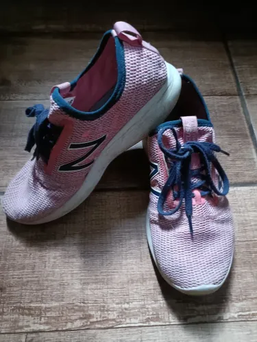 Tênis New Balance Feminino