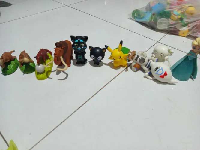 Brinquedos MC Donald's,11 unidades.Vendo atacado e varejo.