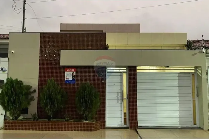 Oportunidade - Casa no Conjunto Joao Alves