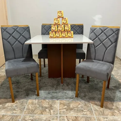 MESA DE JANTAR CADEIRAS EM MADEIRA MACIÇA JÁ MONTADAS!! 625TT5