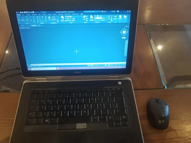 Notebook Dell Latitude i7- AutoCAD instalado