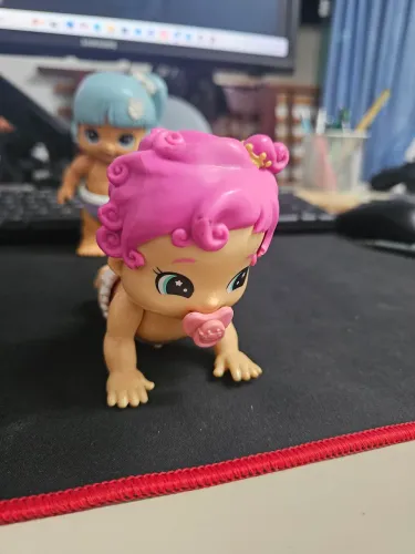 boneca Little Live Pets Bizzy Bubs - Fala e Engatinha