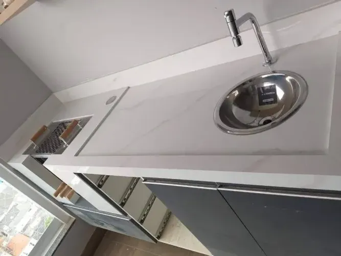 Cozinha Completa Feita em Porcelanato