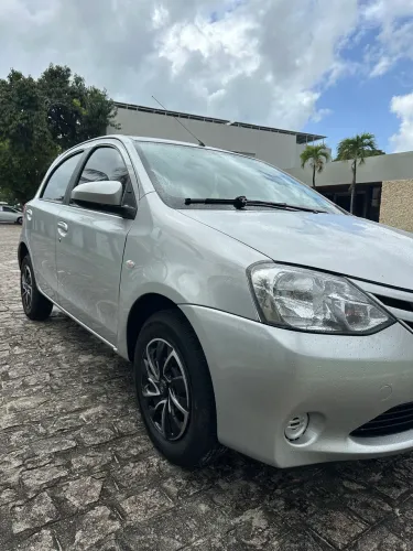 Toyota Etios X 1.3 Flex 16V 5P Mec. 2015