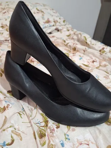Sapato Feminino Salto Bloco Clássico - Preto