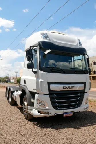 Caminhão DAF/CF FTS 410