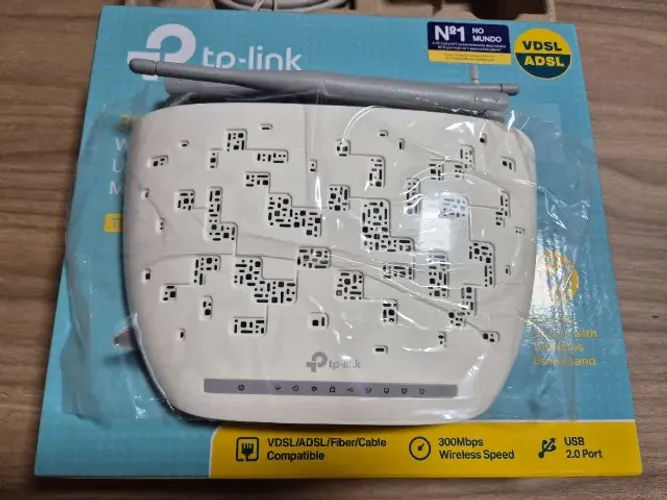 Modem Roteador Wireless N VDSL2 USB 300Mbps TP-Link TD-W9970