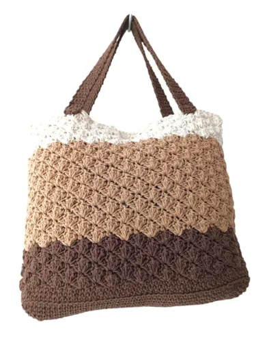 Bolsa de crochê marrom, bege e cru. Promoção