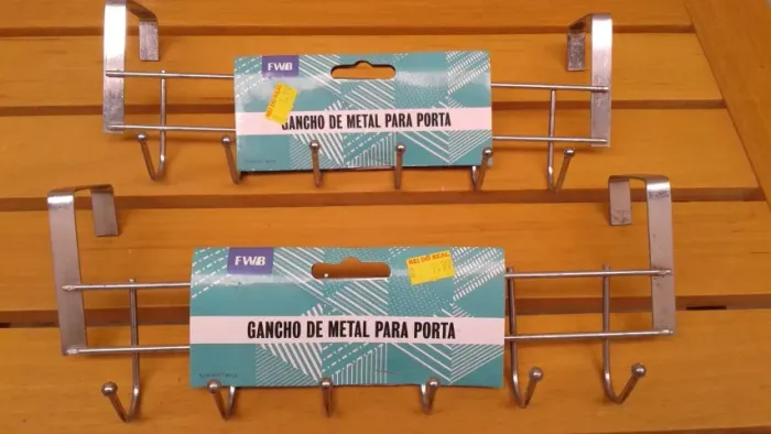 Par de Cabideiros de Metal para Porta com 6 ganchos.