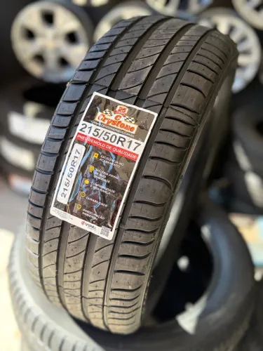 Pneu remolde crystone 215/50R17