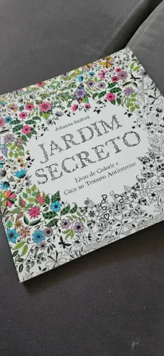 Jardim Secreto - Livro de Colorir