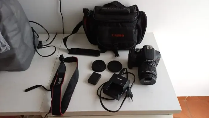 CAMERA FOTOGRAFICA EOS T100