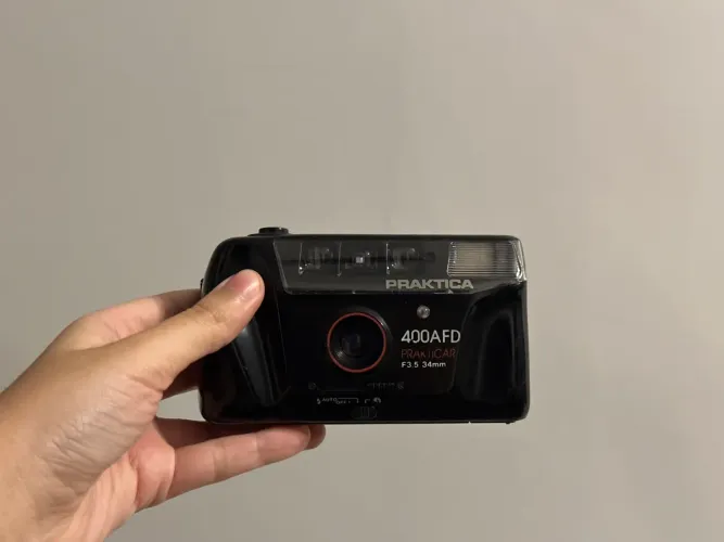 Praktica 400 AFD - Analógica