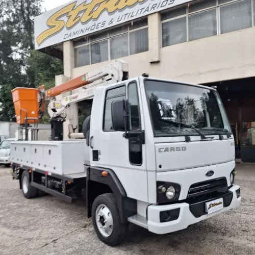 Ford Cargo 816s Ano 2017 Equipado Com Cesto Aéreo