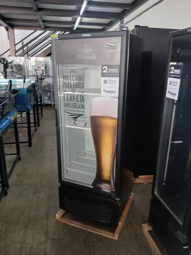 Cervejeira Vertical Expositor 402 L Vcfc Porta Vidro