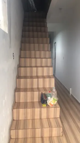 Pedreiro disponível 