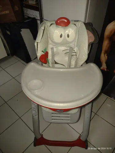 Cadeira de Alimentação Infantil Chicco Polly 2 start em Ótimo Estado