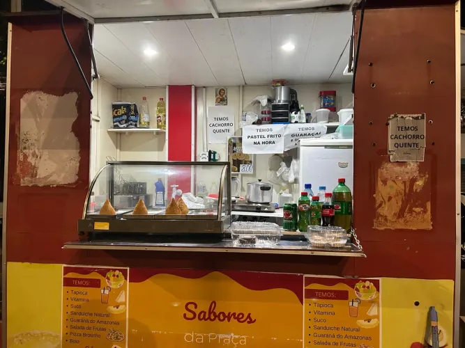 Trailer na Praça de Cajueiro 