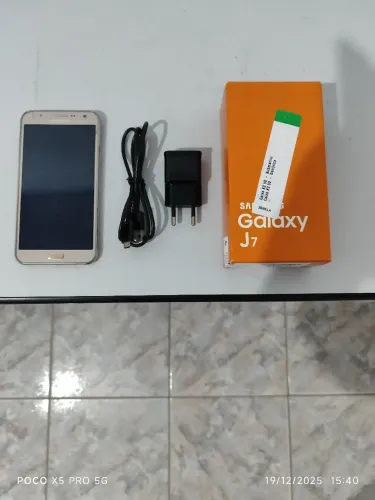GALAXY J7 SAMSUNG