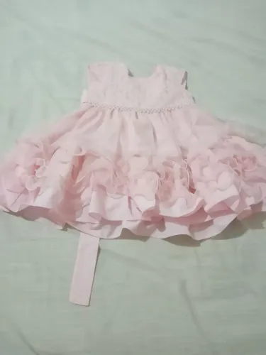Vestido infantil rosa com babados para festas/batizado