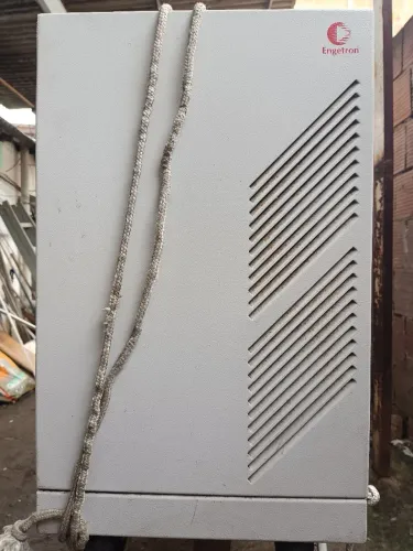 Transformador trifásico isolado 30kva 220v / 380v - ENGETRON