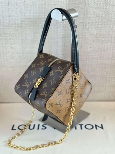 Bolsa square monograma Louis vuitton Premium valor promocional
