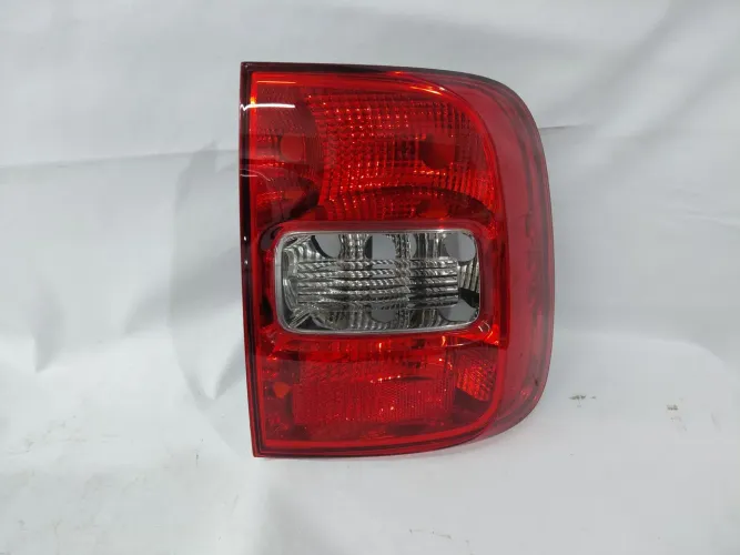Lanterna traseira Saveiro G5/ G6 direita PRODUTO ORIGINAL NOVO 
