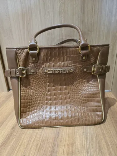 Bolsa em couro Carmen Steffens