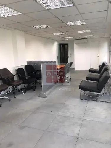 Sala comercial em Perdizes disponível para locação ou venda. 51 mts com 1 vaga. Confira!