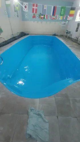 Reformas e pintura de piscinas de fibra