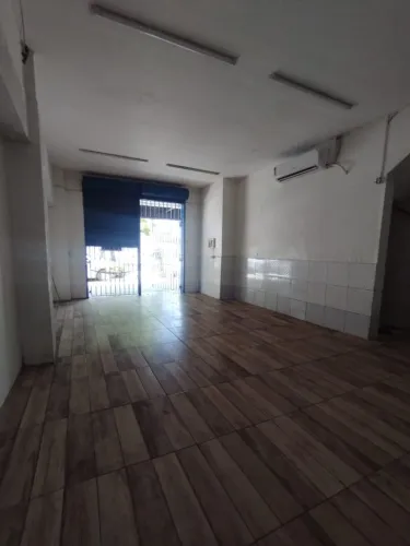 Aluga loja na Av Pedro Miranda