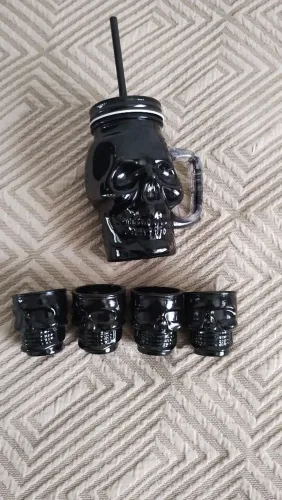 Copinhos shot e caneca Caveira