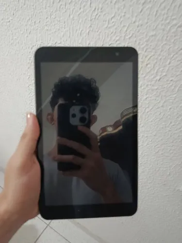 Tablet positivo T810 Preto 64gb de armazenamento e 4gb de ram (COM DEFEITO)