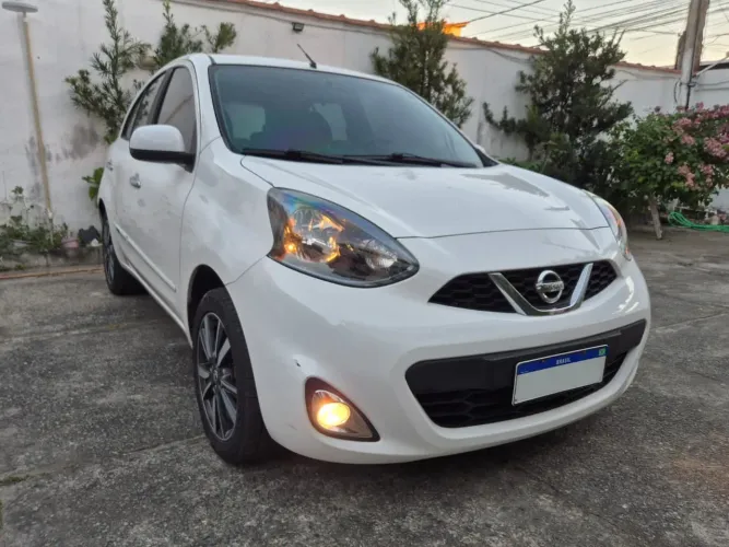 Nissan March SL 1.6 16V Flexstart 5P Aut. 2018