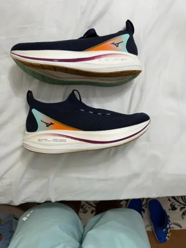 Vende tênis MIZUNO NEO VISTA 2 ?pouco usado