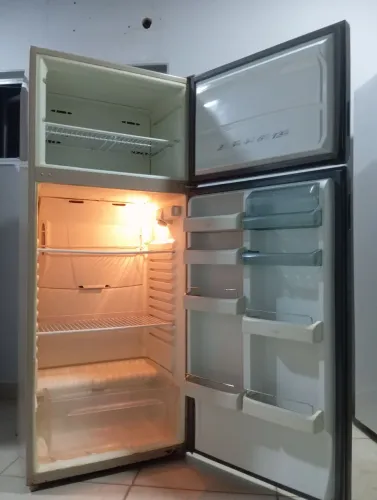 Geladeira frostfre