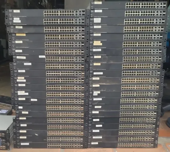 Lote 41 Switch Cisco POE Sf300 24p 24x10 100 Fast Poe 100,00 cada pegando o lote
