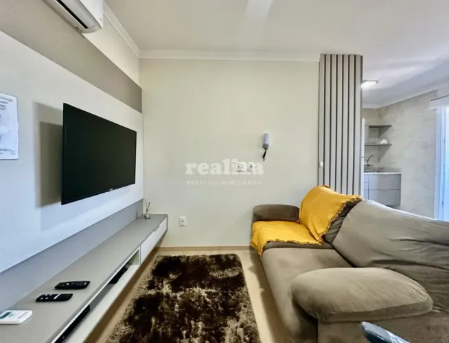 REALIZA VENDE APARTAMENTO COM 1 QUARTO NO CENTRO