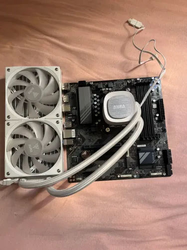 Kit Placa mãe Gigabyte b650 M e Whater cooler AURA 240mm