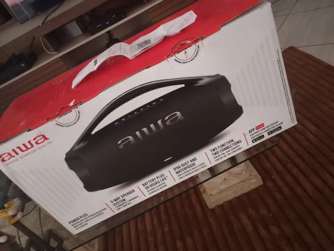 Vendo caixa de som boombox aiwa do Neymar