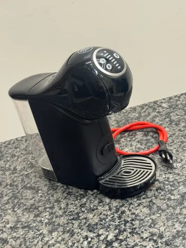 Cafeteira Expresso Dolce Gusto Gênio S Basic