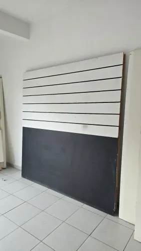 Painel Canaletado Largura 214,5<br>Altura 221