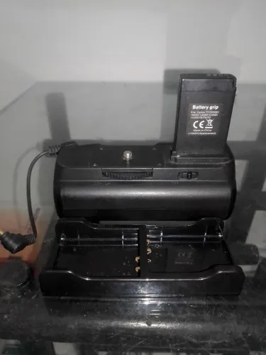 Punho de Bateria Carregador de Entrada Dupla Para Câmera 