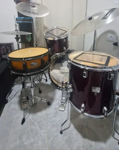 Bateria acústica completa