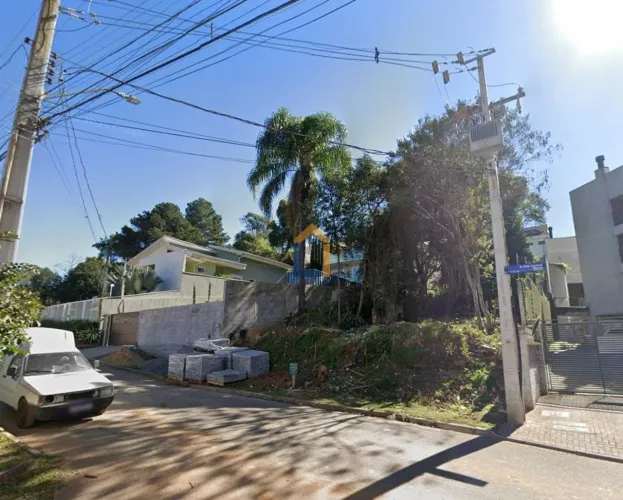 Terreno com 420m² no Mossunguê