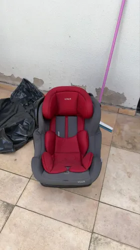Vendo cadeirinha Maya infantil para carro