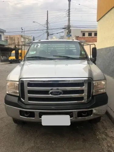 Ford F4000 4x4 carroceria 2017