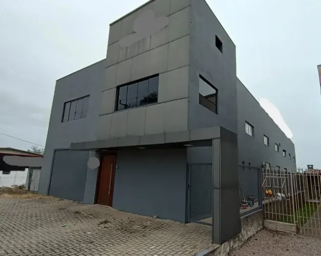 Pavilhão 900m² muito bem localizado OPORTUNIDADE negócio com aluguel garantido para 10 ano