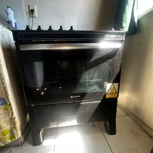 Vendo fogão super conservado