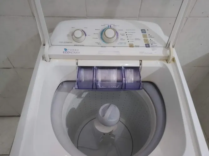 Máquina de lavar roupa Eletrolux turbo 11 kilos